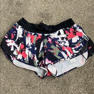 Lululemon Hotty Hot Short size 4